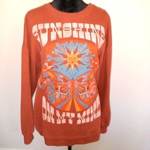 HOLLISTER Sunshine On My Mind Rainbow Butterfly Graphic 💀🌈 🦋 ☀ Sweatshirt